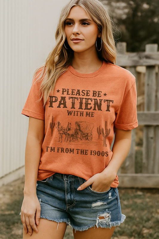 👕I'M From 1900S✨ Women's Vintage Letter Print Round Neck Tee