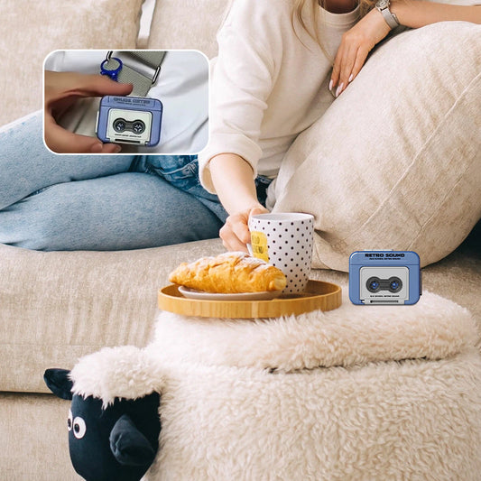 📻Creative Mini Tape Recorder Keychain🎁